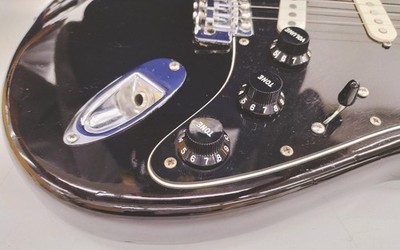 Tokai) Silver Star Black Made in Japan 1982 ST Type Solid Body