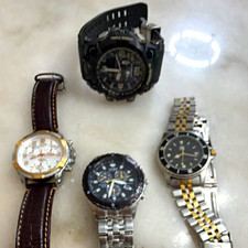 Group of 4 watches 1. CASIO MUDMASTER 1. Victronix 1. Citizen 1. Tag Heuer.