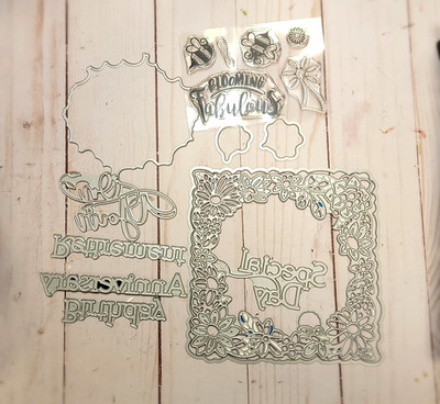 Tonic Studios Craft Kit #17 Dies And Stamps Card Making Word Dies Bees