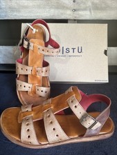 New Bed Stu  Sue  Sandals Cafe Latte Size 11 Leather Buckle Strappy