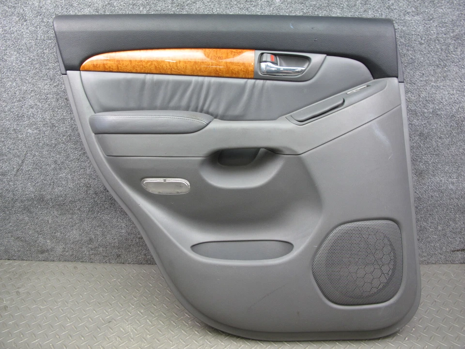 LEXUS GX470 2003-2007 PUERTA TRASERA IZQUIERDA Y DERECHA INTERIOR EMBELLECEDOR PANEL JUEGO DE 2 Foto 2 de 4