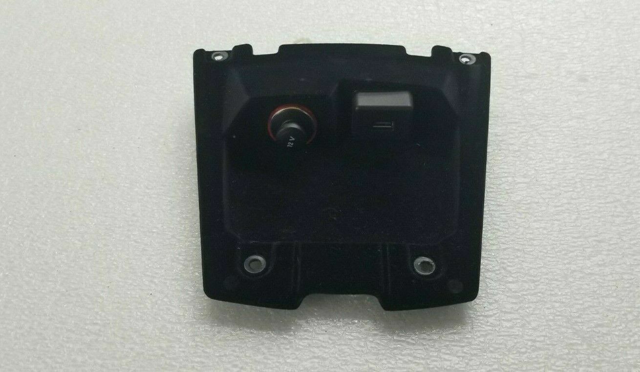 LAMBORGHINI AVENTADOR CENTER TRAY GLOVE COMPARTMENT USB LIGHTER OEM 470863300A