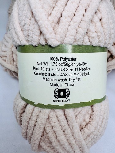 Lot 0f 10 Northland Comfy Fleece Yarn Beige 1.75oz 44yd 6-Super Bulky NEW - Picture 4 of 9