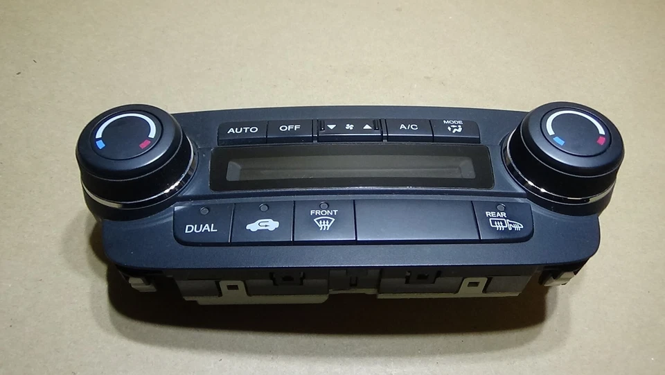 2007-2011 Honda CRV AC Heater Climate Control Switch - Image 4 of 4