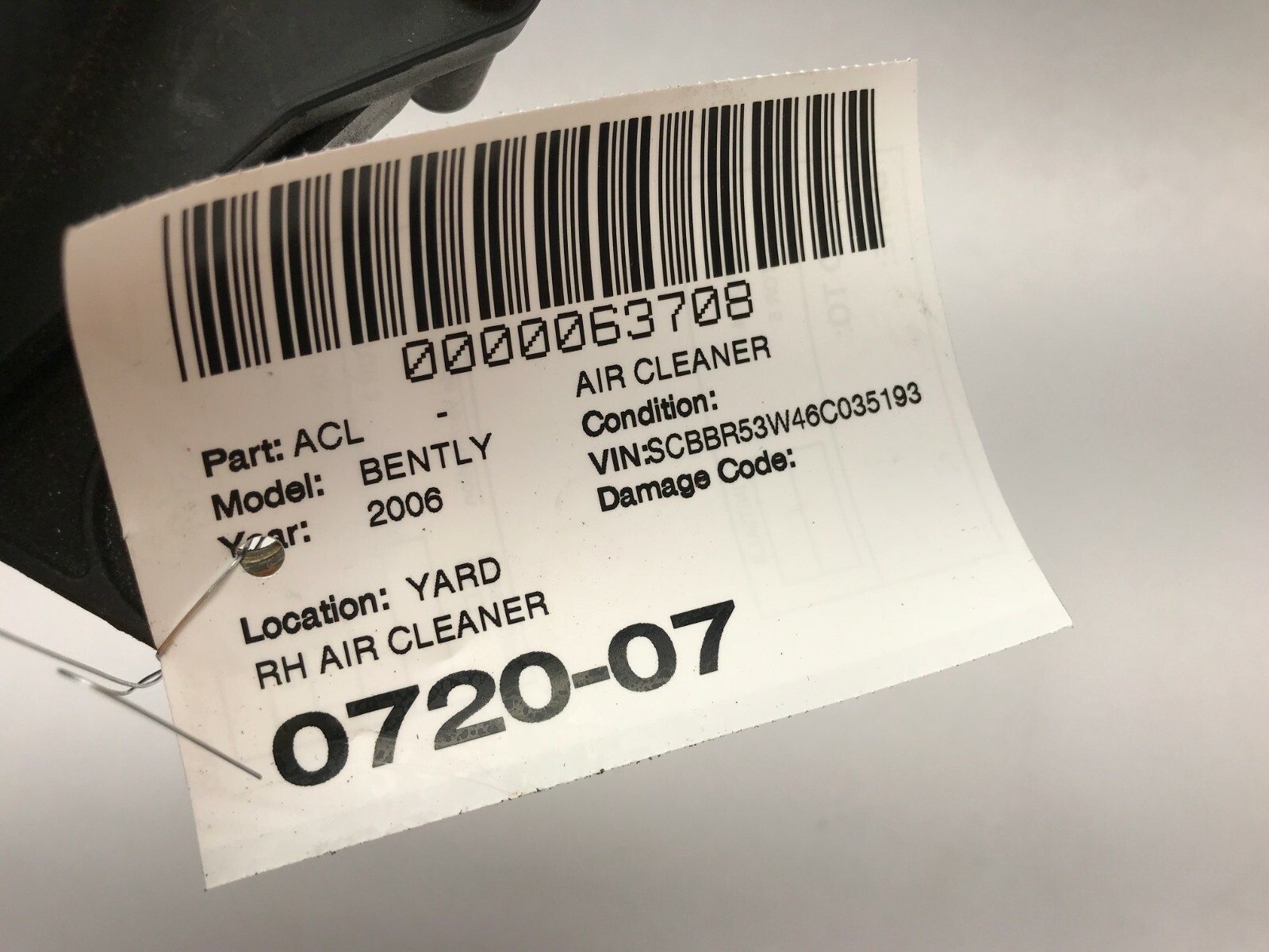 06-12 BENTLEY CONTINENTAL FLYING SPUR AIR INTAKE RIGHT RH 6.0 W12 FILTER HOUSING