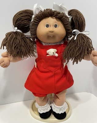 1984 Cabbage Patch Kids 16  Girl Doll Brown Hair & Eyes, Tooth, HM5, Outfit
