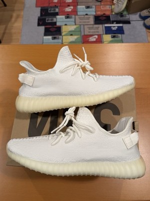 Size 11 - adidas Yeezy Boost 350 V2 Cream Triple White Sneaker Shoes CP9366