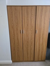 Spacious 3-Door Wardrobe – Excellent Condition!