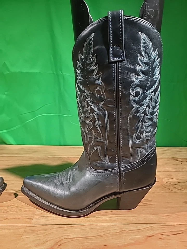 Botas occidentales Laredo para mujer 7,5 cuero negro bordado verde azulado costuras punta corta Foto 4 de 4