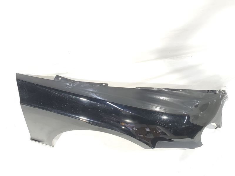 2007 Bentley Continental GTC OEM Front Right Fender Need Repair Damaged