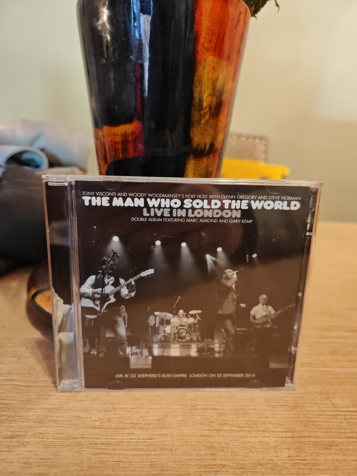 Tony Visconti and Woody Woodmansey's Holy Holy : The Man Who Sold the World:
