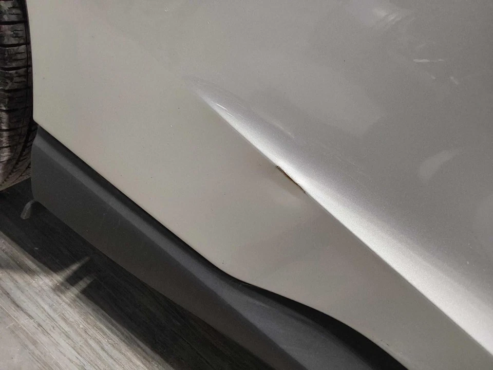 Used Rear Right Door Assembly Rear Side fits: 2018 Ford Edge black textured lowe Foto 2 de 4