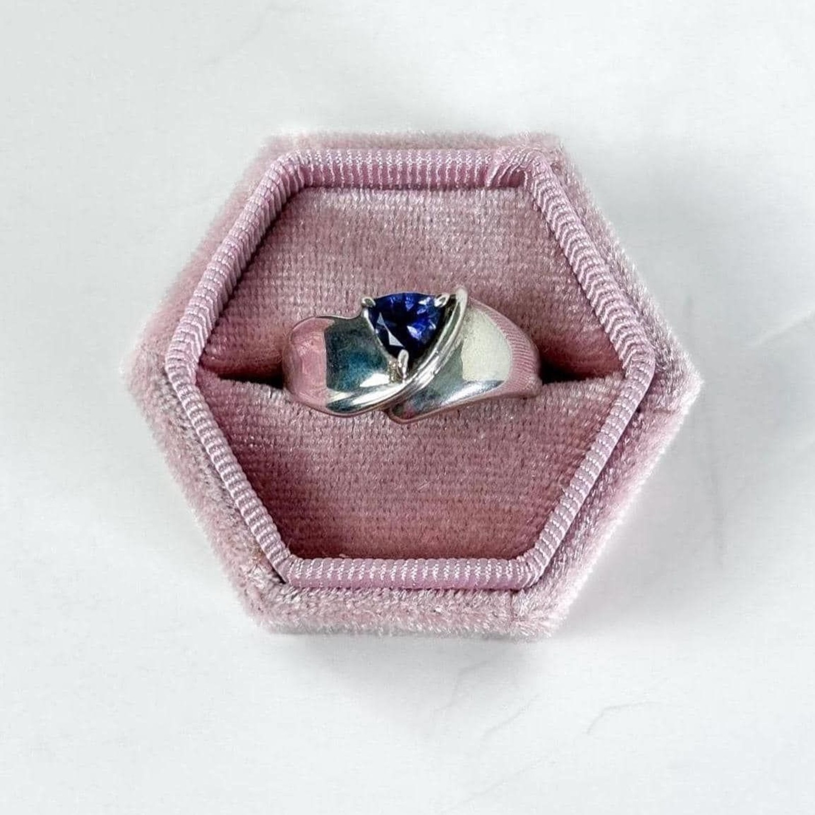 Large Violet Gemstone Statement Ring | Vintage St… - image 2