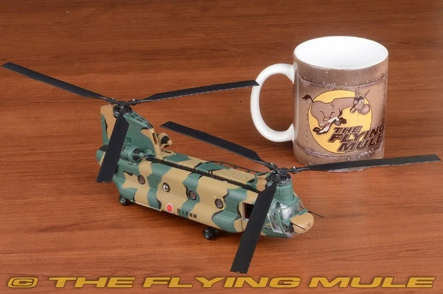 Unidad de helicóptero Forces of Valor 1:72 CH-47J Chinook JASDF 12 #JG-2918 Foto 4 de 4