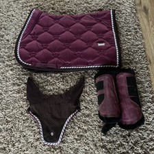 PS Of Sweden Saddlepad, Flyveil And Two Sets Of Boots In Merlot. Full Size