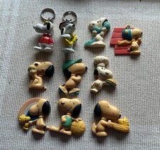 VINTAGE SNOOPY MAGNETS AND KEY RINGS