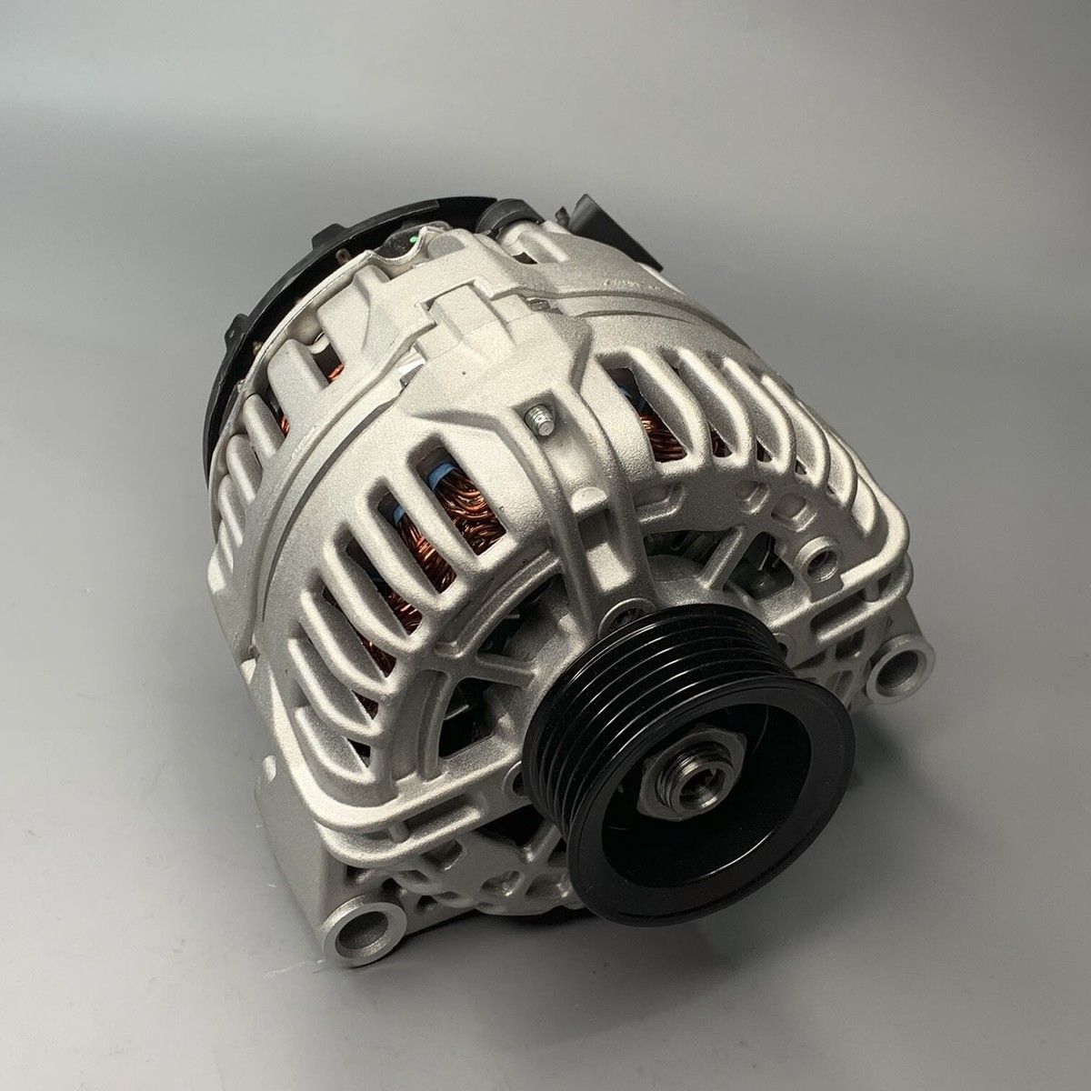Remanufactured OE Bosch Alternator 0124325224 For Chevrolet  