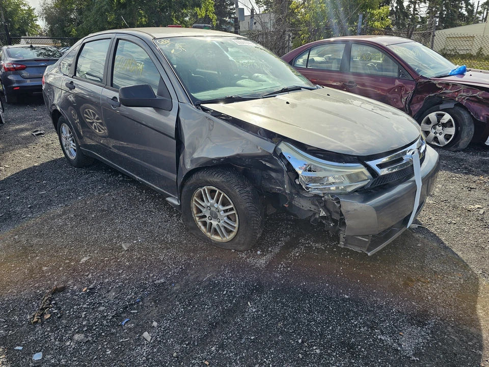 Manija de puerta exterior delantera derecha usada se adapta a: montaje de manija de puerta Ford Focus 2009 Foto 4 de 4