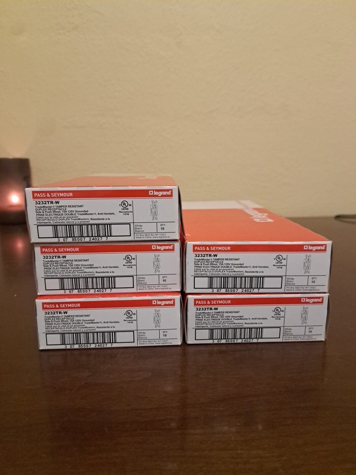Pass & Seymour 3232TRW White Tamper Resistant Receptacle Outlets 15A
