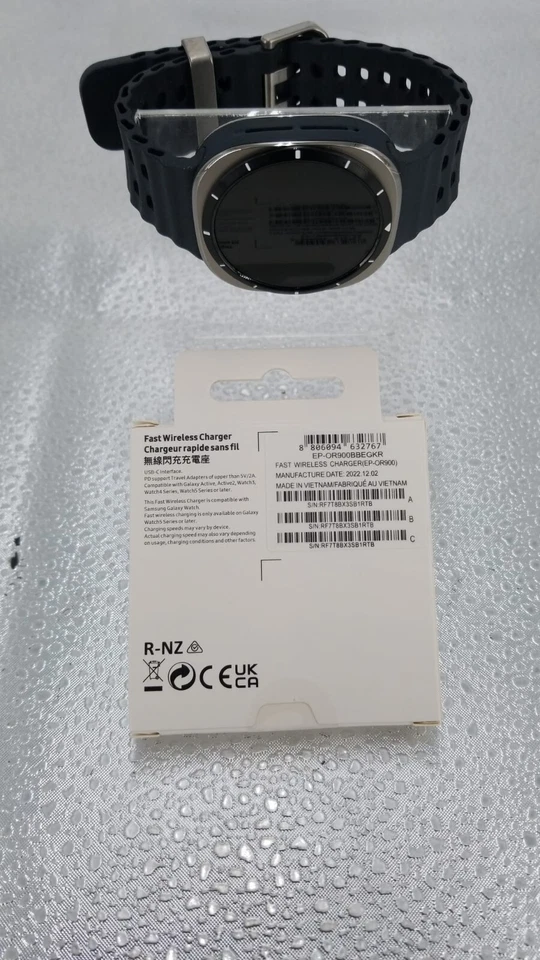 Samsung Galaxy Watch Ultra - GPS + LTE - Titanium Silver w/ Black Band - 47mm - Image 3 of 4