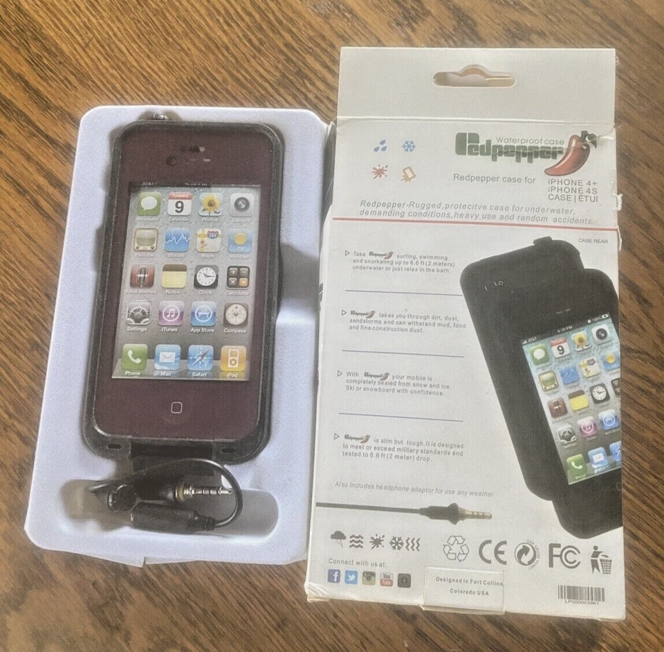 Funda Impermeable RedPepper para iPhone 4 y 4s - Roja y Negra con Parte Trasera Transparente Foto 3 de 3