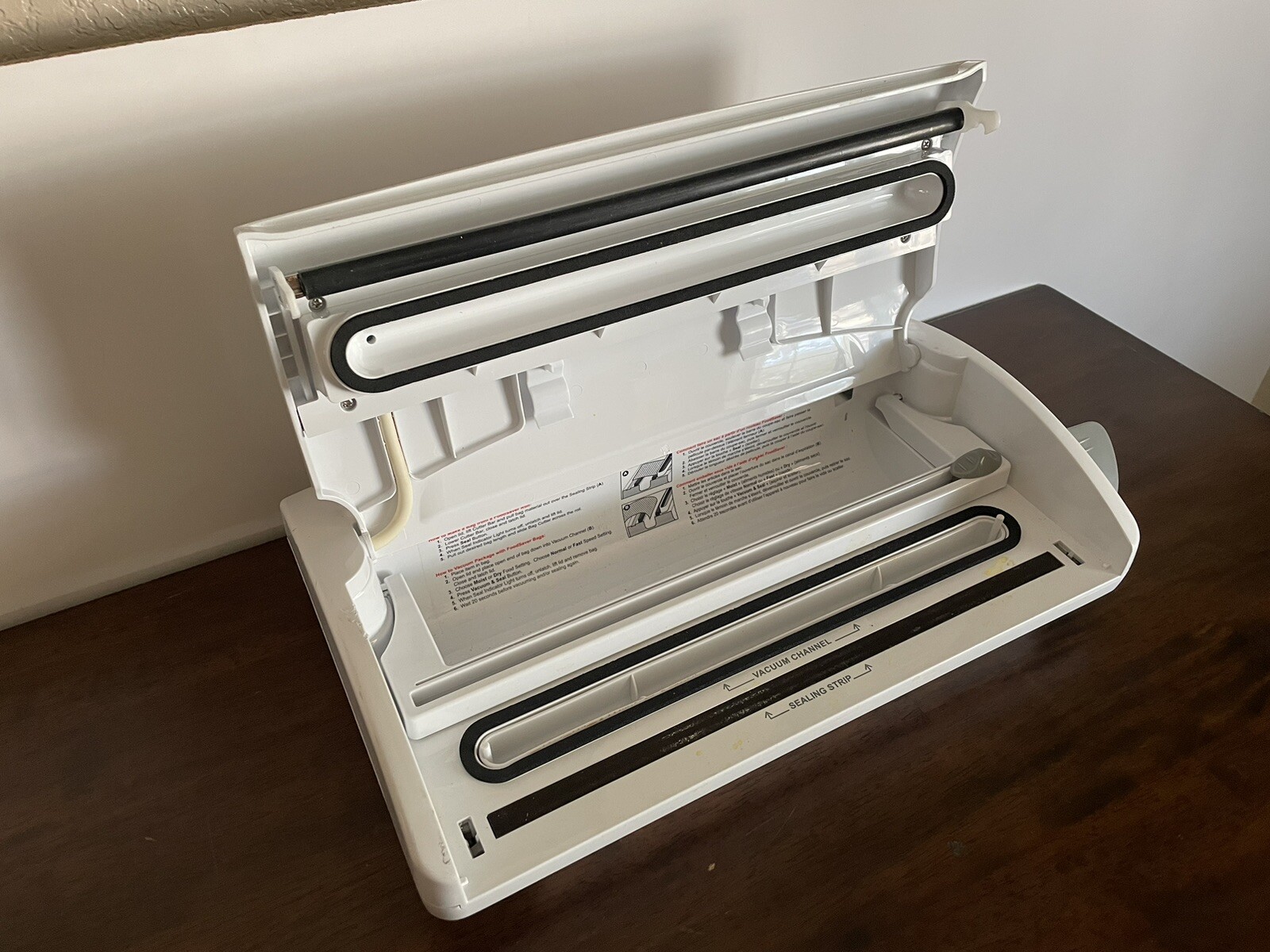 Food Saver Vacuum V2460 White BAGS INCLUDED eBay