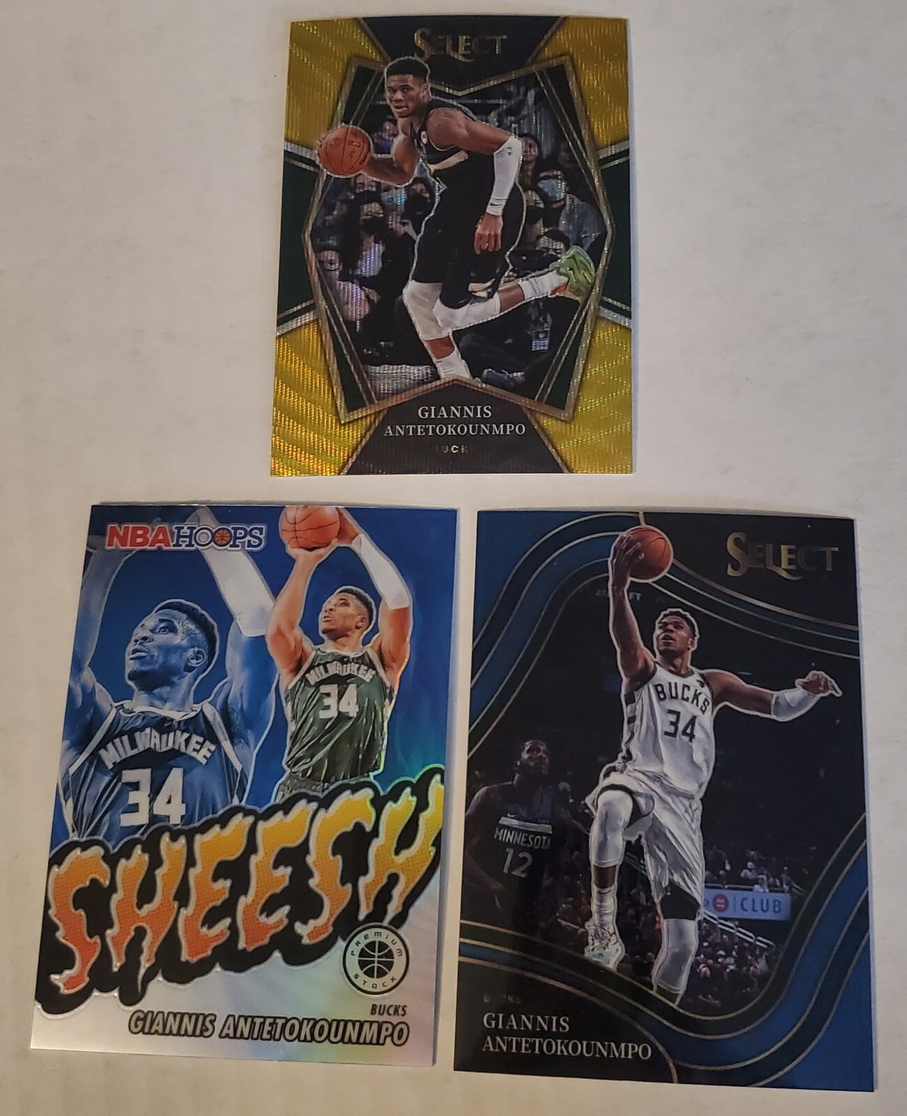 Giannis Antetokounmpo 2021-22 Panini Select Premier Gold Wave #140 + 2 bonus 🔥!