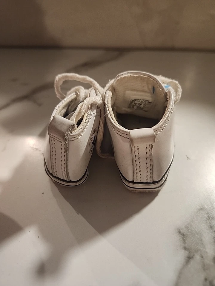 Zapatos Converse All Star Chuck Taylor Hi Top Infantil Talla 2 Cuero Negro Blanco Foto 4 de 4