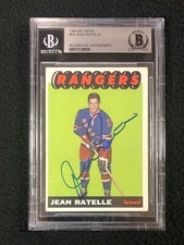 Jean Ratelle Signed 1965/66 Parkhurst Card #25 Beckett Certified