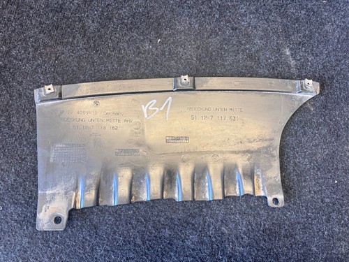BMW 1er ABDECKUNG UNTEN Mitte BMW 1er E81 E87 Blende Heckstoßstange Heck 7117631