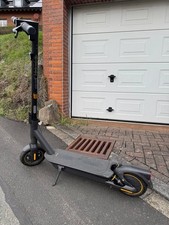 Segway Ninebot MAX G2 D 450W 15300mAh E-Scooter - Schwarz