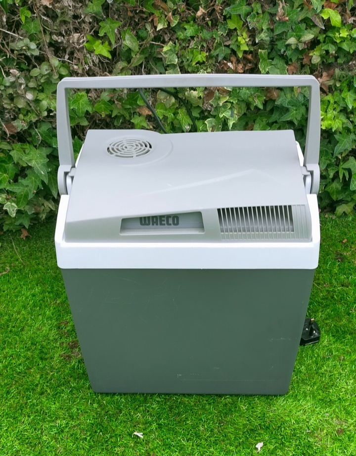 Thermoelectric Cooler 29 Litre Electric Cool Box WAECO Coolfun Tc