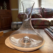 Vacu Vin Swirling Carafe - Crystal Glass Wine Decanter - Stunning Table Cente...