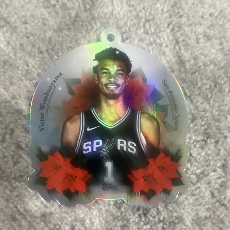 Topps Holiday Mega Basketball Victor Wembanyama Die-Cut Ornament Card DCO-VW SSP