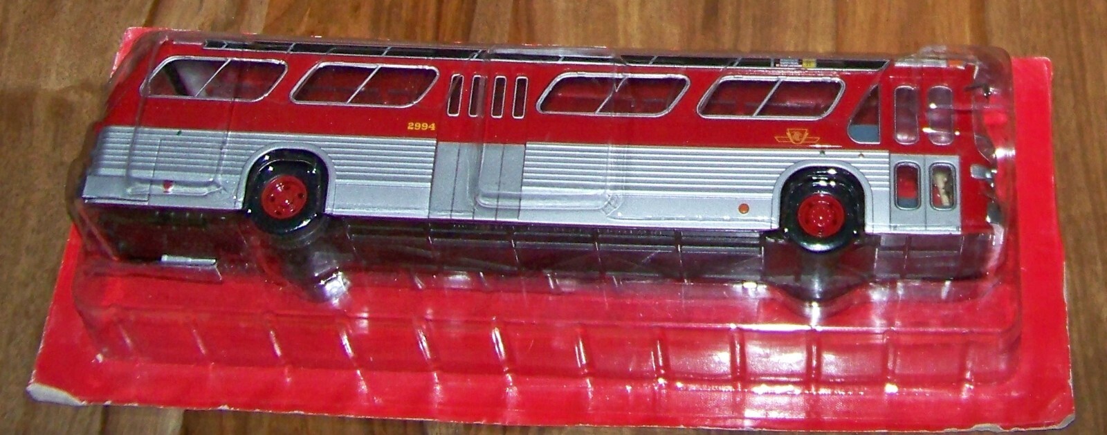 Autobus GM New-Look TDH 5301 miniature 1/43 Hachette n°48