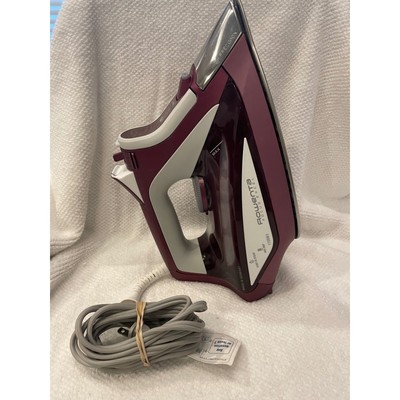 Rowenta Focus Excel Model: DW 5270, 1715-watt 400 holes, HDD, Soleplate, Red
