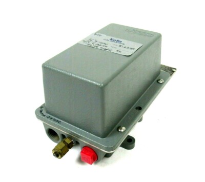 NEW MOORE 781N6 TRANSDUCER 15007-5S71G