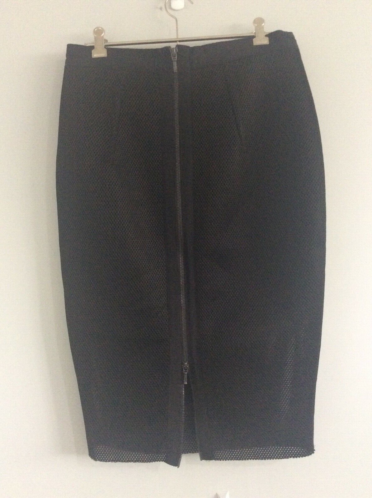 Picture 4 of 6