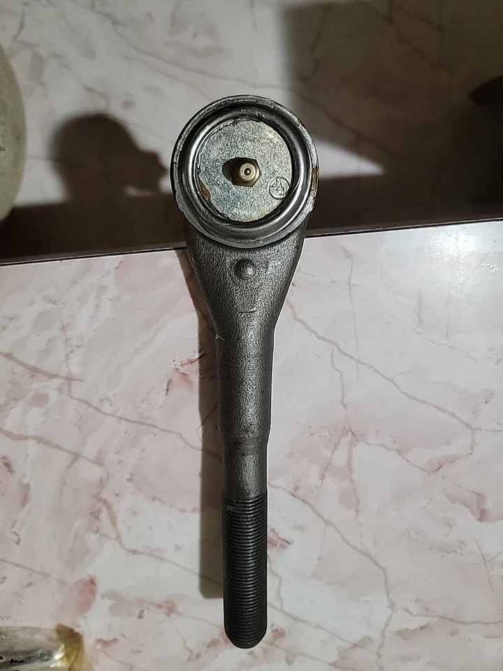 Barra de amarre exterior genuina GM 1984-1996 Chevrolet GMC P30 G2500 3500 P3500 14 14069514 Foto 3 de 4