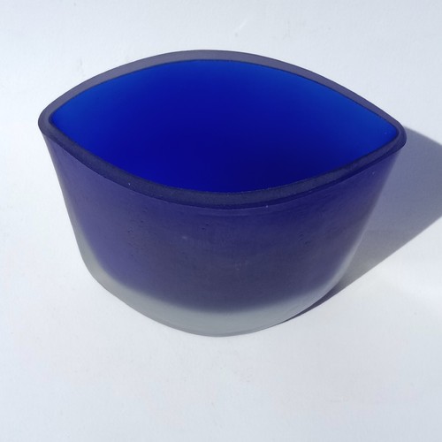 Petit Vase en Pâte de verre Bleu ovoïde Dans le goût de Daum - Picture 4 of 17