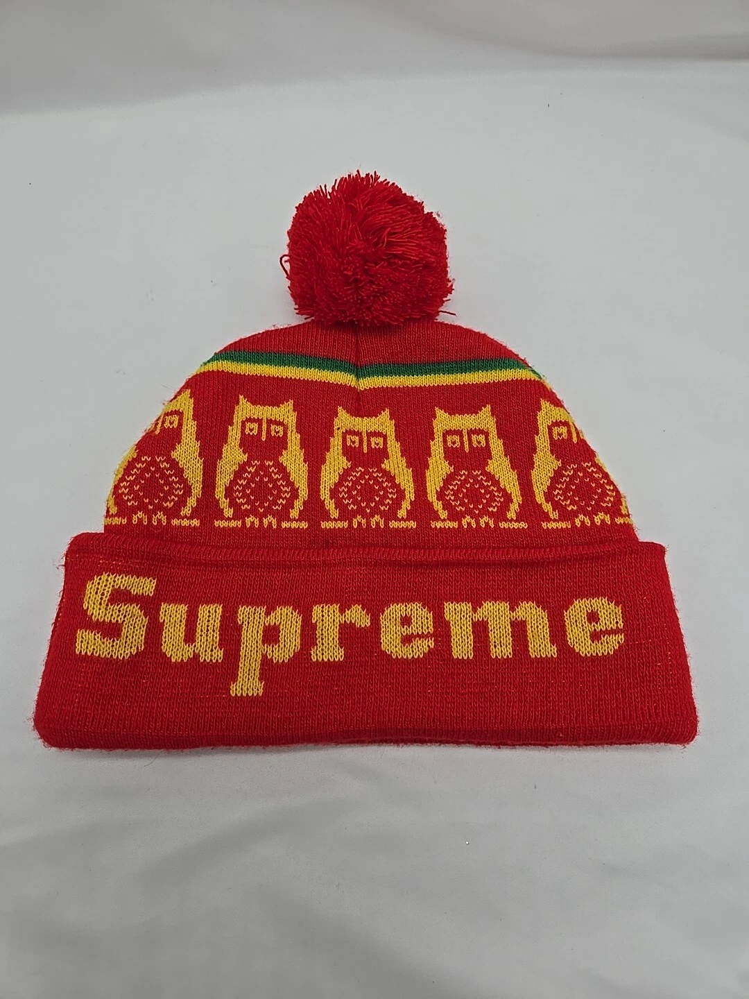 Bonnet hibou rouge suprême