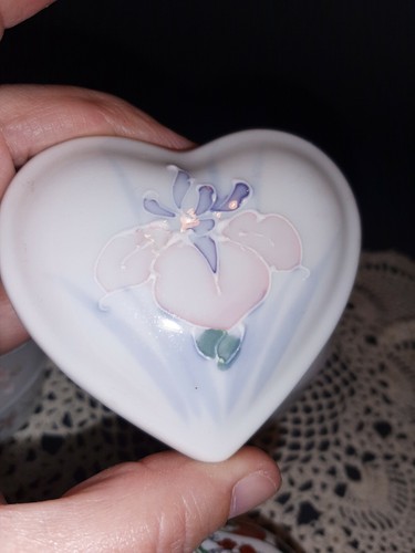 Lotto di cinque scatole portagioie cuore assortimento - Foto 6 di 8