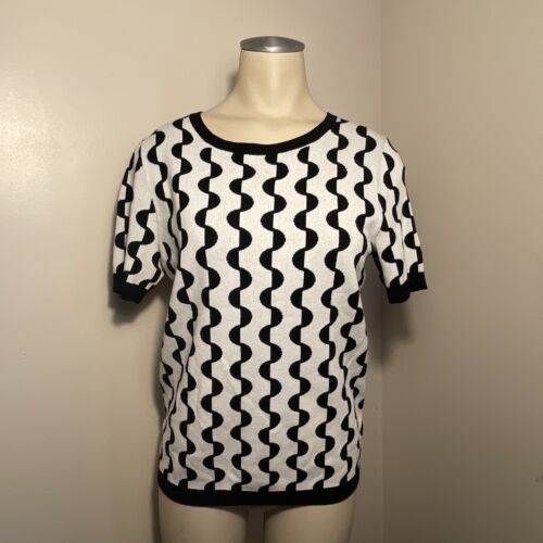Ann Taylor short sleeve sweater medium Wave Geometric Black White - Picture 1 of 9