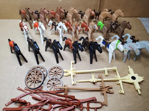 PLAYMOBIL Lot 22 Vintage Horsed With Saddle Excellent Mix Lot 1974