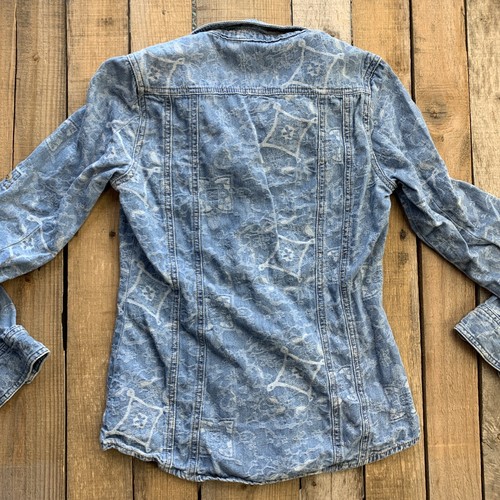 Life In Progress Blue Button Up Shirt Womans Size XS - Picture 4 of 6