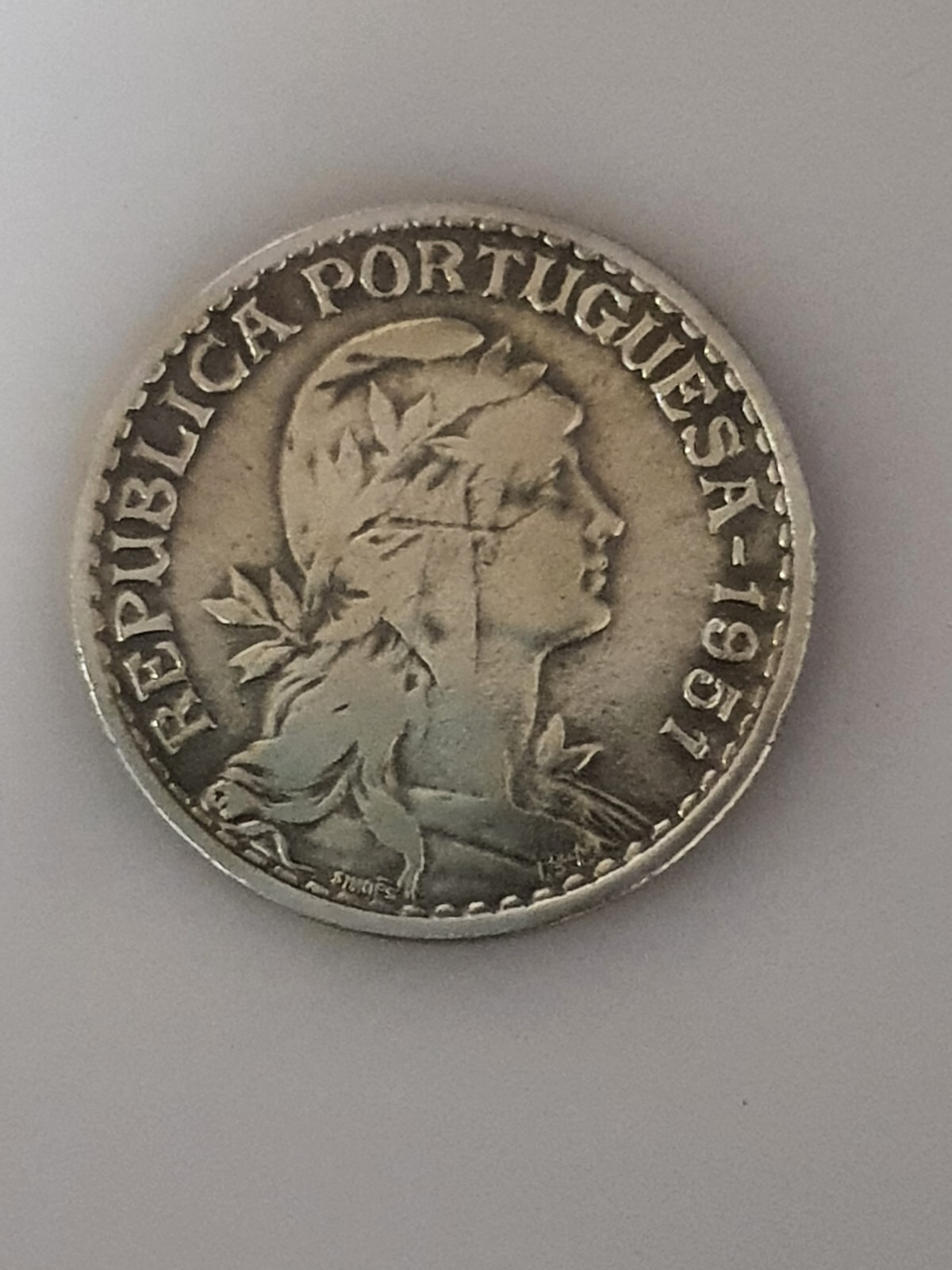 Picture 1 of 2