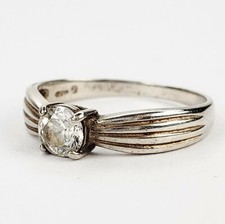 Sterling Silver 925 Vintage Clear Cubic Zirconia Solitaire Engagement Ring SZ 9