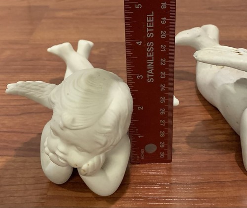 2 Vintage Porcelain Laying Down Cherub Angel Figurines #516 - Picture 7 of 11