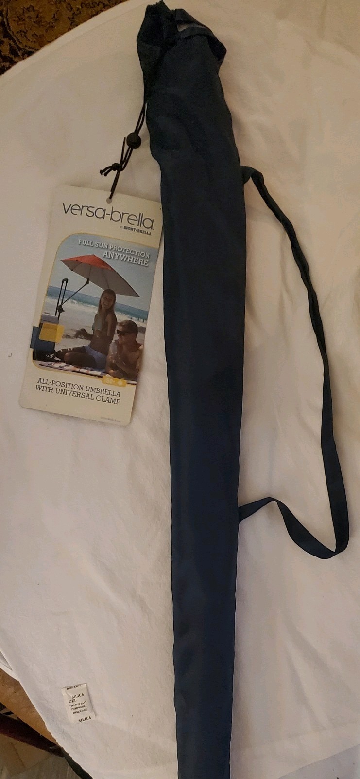 Versa Brella NWT/ 22x17x13.5. Navy With 50 UPF. Sports/Beach/Photo/ $19.00.