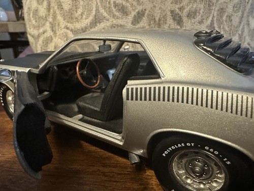 Ertl 1971 Cuda 1:18 Die Cast Preowned American Muscle - Bild 7 von 18